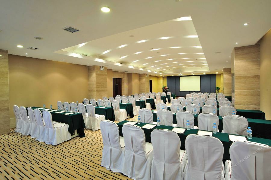 Xiongchu International Hotel Wuhan Exterior foto